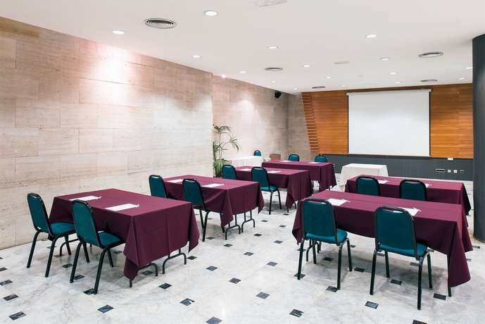 Imagen de los interiores del Hotel Catalonia Bristol. Foto 16