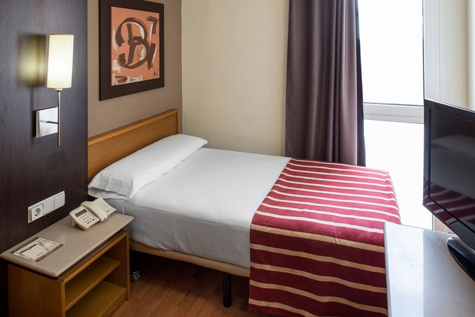 Imagen de la habitación del Hotel Catalonia Bristol. Foto 13