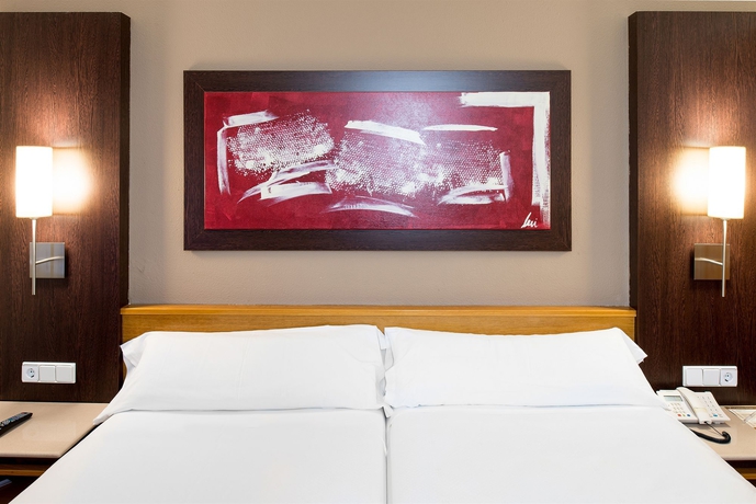 Imagen de la habitación del Hotel Catalonia Bristol. Foto 14