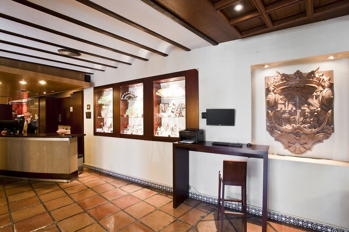 Imagen de los interiores del Hotel Catalonia Conde De Floridablanca. Foto 15