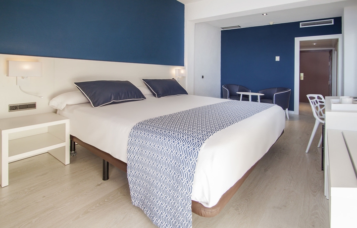 Imagen de la habitación del Hotel Catalonia Del Mar - Adults Only. Foto 12