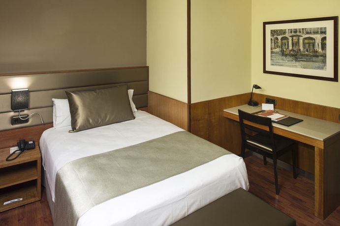 Imagen de la habitación del Hotel Catalonia Diagonal Centro. Foto 12