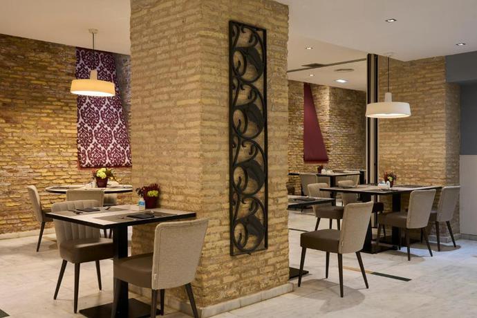 Imagen general del Hotel Catalonia El Pilar. Foto 10