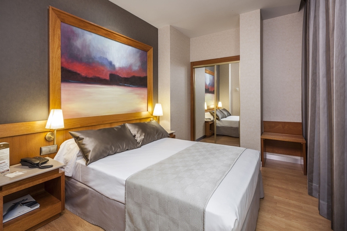 Imagen de la habitación del Hotel Catalonia Excelsior. Foto 5