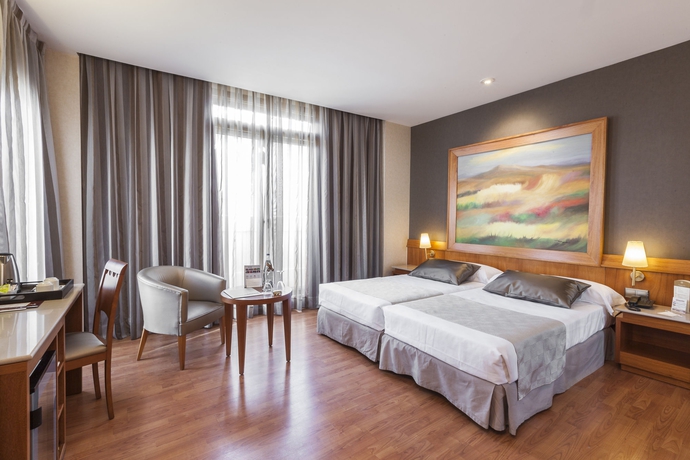 Imagen de la habitación del Hotel Catalonia Excelsior. Foto 11