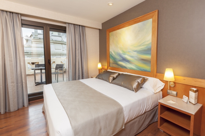 Imagen general del Hotel Catalonia Excelsior. Foto 1