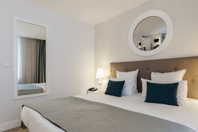 Imagen de la habitación del Hotel Catalonia Grand Place. Foto 2