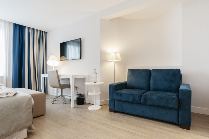 Imagen de la habitación del Hotel Catalonia Grand Place. Foto 6