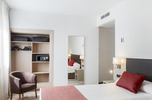 Imagen de la habitación del Hotel Catalonia Híspalis. Foto 14