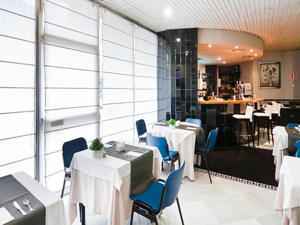 Imagen del bar/restaurante del Hotel Catalonia Híspalis. Foto 13