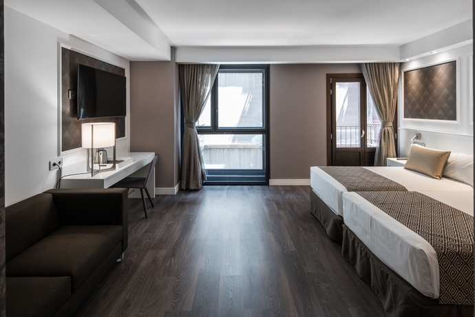 Imagen de la habitación del Hotel Catalonia Magdalenes. Foto 8