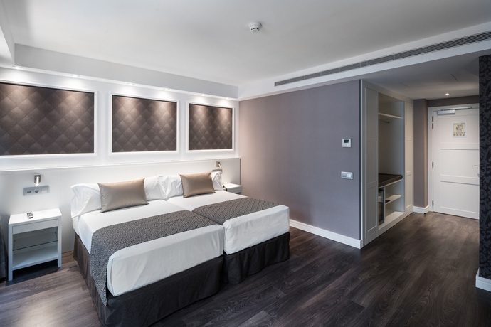 Imagen de la habitación del Hotel Catalonia Magdalenes. Foto 10