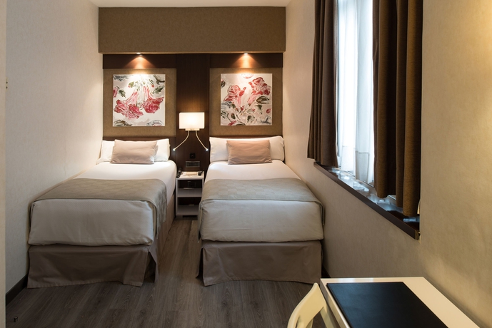 Imagen de la habitación del Hotel Catalonia Mikado. Foto 5