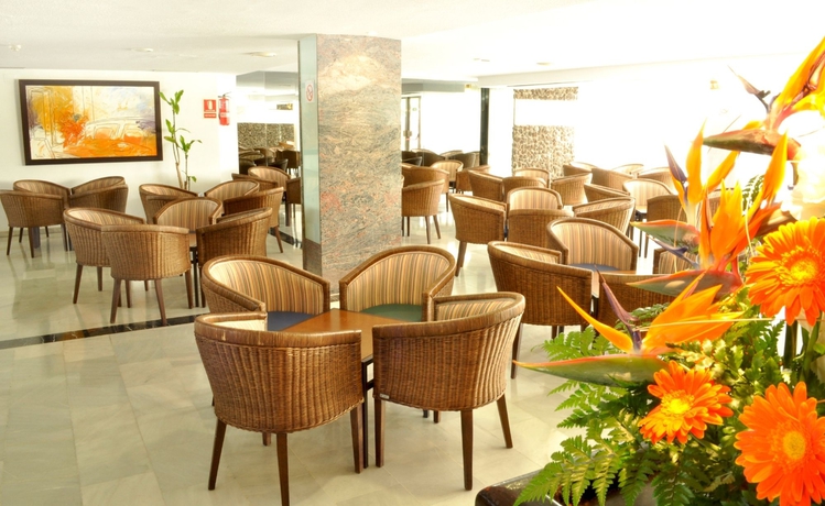 Imagen de los interiores del Hotel Catalonia Oro Negro. Foto 9