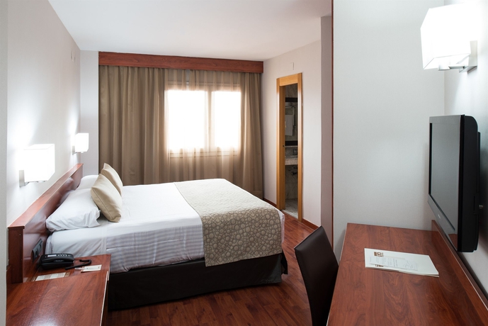 Imagen de la habitación del Hotel Catalonia Park Putxet. Foto 12