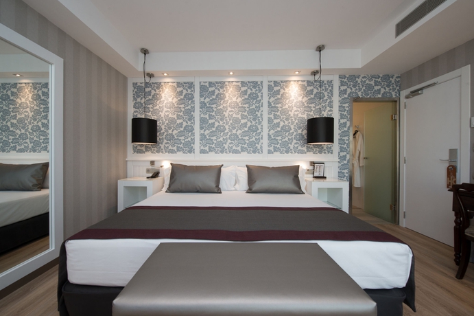 Imagen de la habitación del Hotel Catalonia Plaza Cataluña. Foto 4