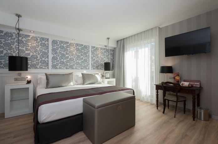 Imagen de la habitación del Hotel Catalonia Plaza Cataluña. Foto 8