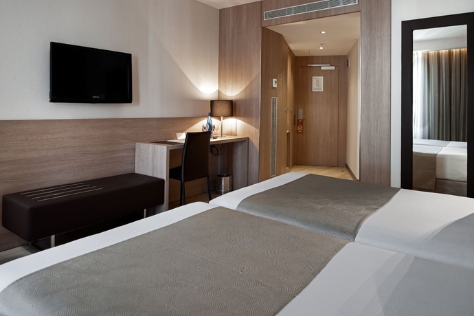 Imagen de la habitación del Hotel Catalonia Plaza Mayor. Foto 2