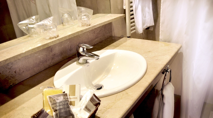 Imagen de la habitación del Hotel Catalonia Plaza Mayor Salamanca. Foto 6