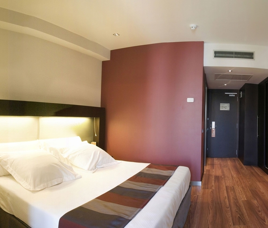 Imagen de la habitación del Hotel Catalonia Port. Foto 5
