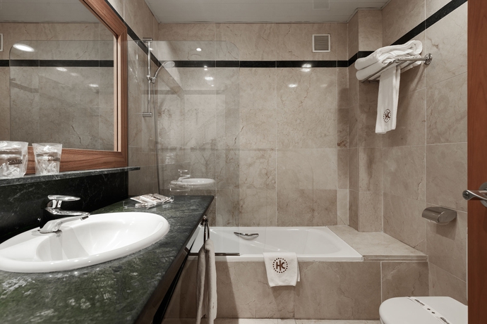 Imagen de la habitación del Hotel Catalonia Puerta Del Sol. Foto 8