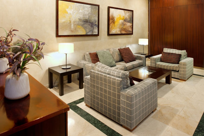 Imagen de los interiores del Hotel Catalonia Puerta Del Sol. Foto 14