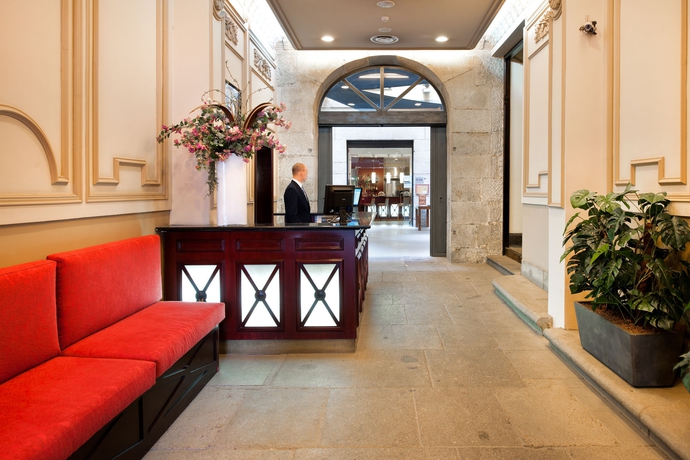 Imagen de los interiores del Hotel Catalonia Puerta Del Sol. Foto 16