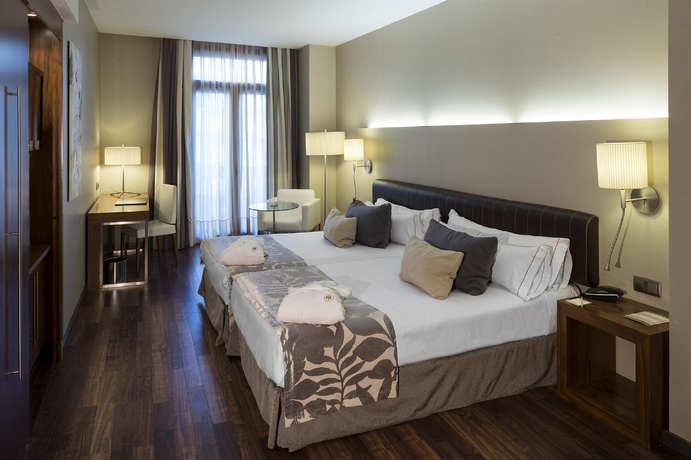 Imagen de la habitación del Hotel Catalonia Ramblas. Foto 5
