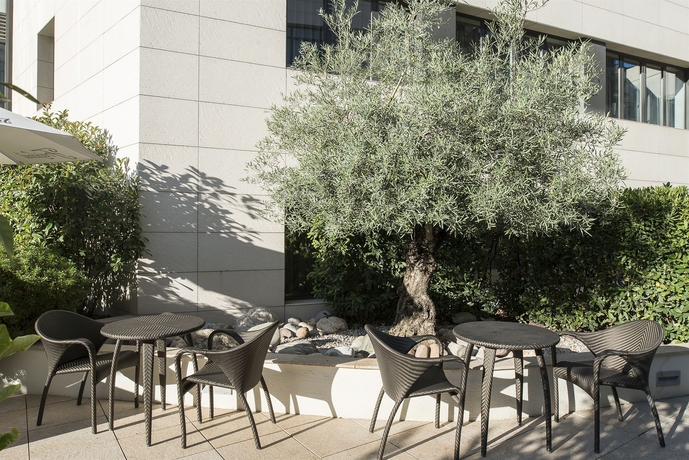 Imagen de los exteriores del Hotel Catalonia Ramblas. Foto 10