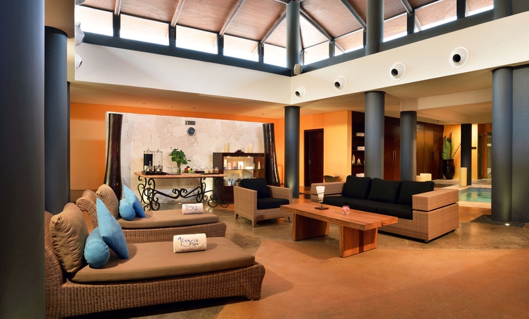 Imagen de la piscina del Hotel Catalonia Riviera Maya Resort and Spa All Inclusive. Foto 16