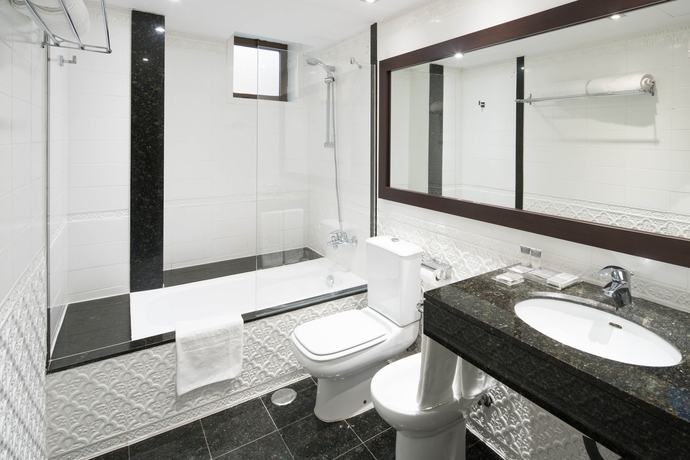 Imagen de la habitación del Hotel Catalonia Roma. Foto 5