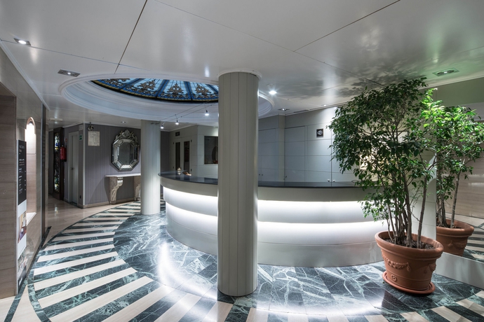 Imagen de los interiores del Hotel Catalonia Roma. Foto 6