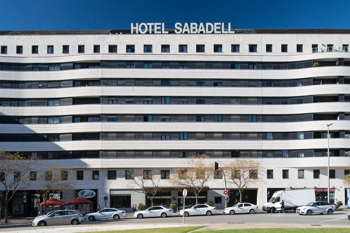 Imagen de los exteriores del Hotel Catalonia Sabadell. Foto 12