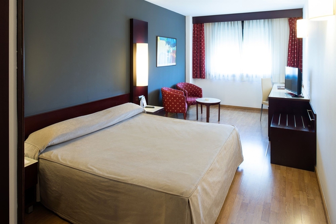 Imagen de la habitación del Hotel Catalonia Sabadell. Foto 5