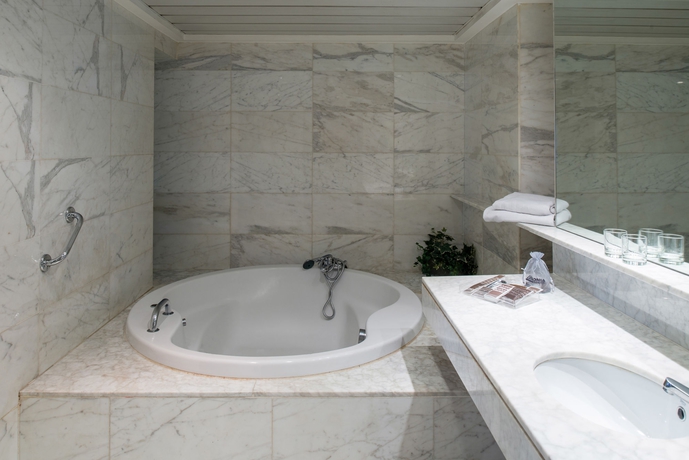 Imagen de la habitación del Hotel Catalonia Sabadell. Foto 8