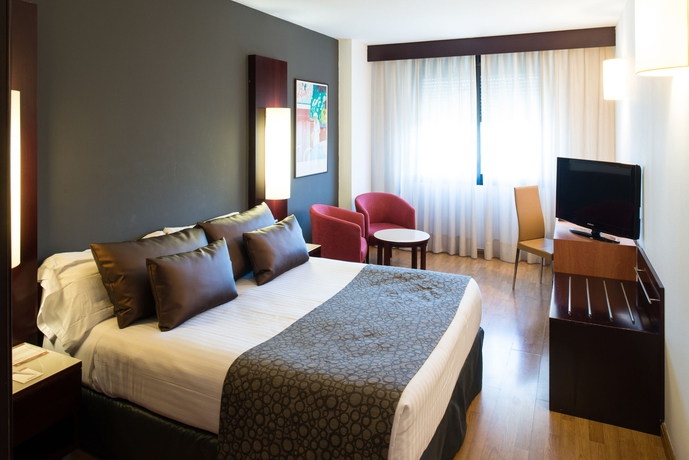 Imagen de la habitación del Hotel Catalonia Sabadell. Foto 9