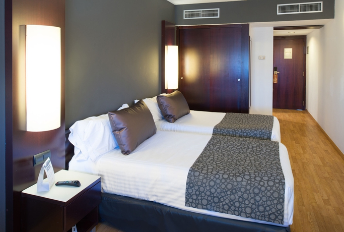 Imagen de la habitación del Hotel Catalonia Sabadell. Foto 11
