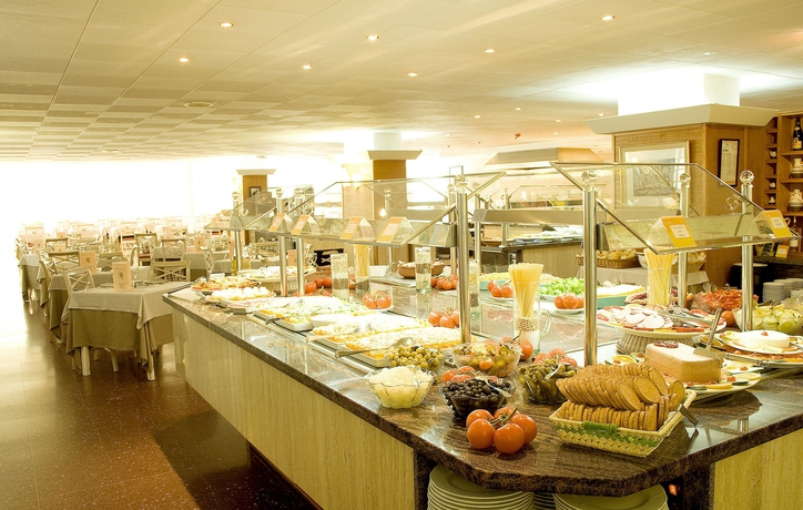 Imagen del bar/restaurante del Hotel Catalonia Ses Estaques - Adults Only. Foto 4