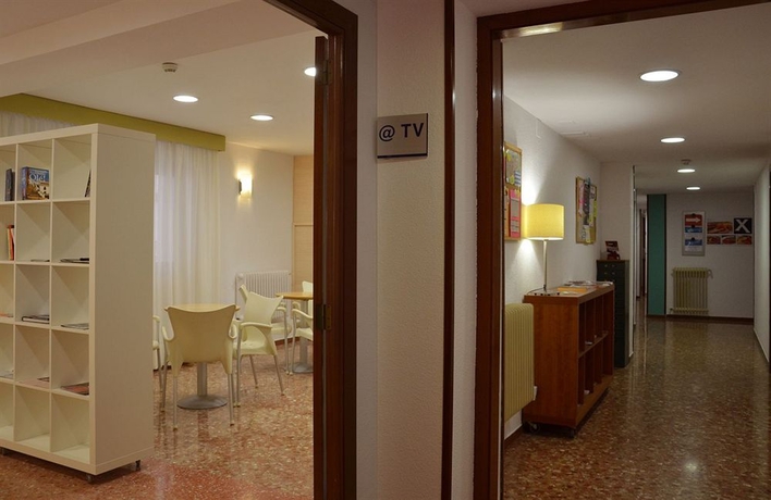 Imagen de los interiores del Hotel Catalunya Express. Foto 8