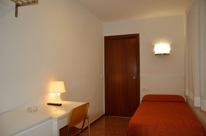 Imagen de la habitación del Hotel Catalunya Express. Foto 4