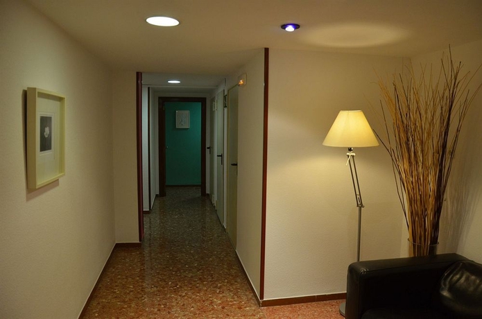 Imagen de los interiores del Hotel Catalunya Express. Foto 9