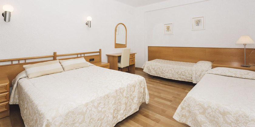 Imagen de la habitación del Hotel Catalunya Park. Foto 2