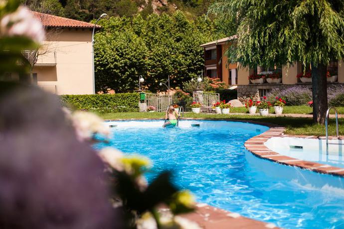 Imagen de la piscina del Hotel Catalunya Park. Foto 8