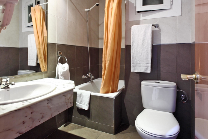 Imagen de la habitación del Hotel Catalunya, Plaza Catalunya. Foto 12