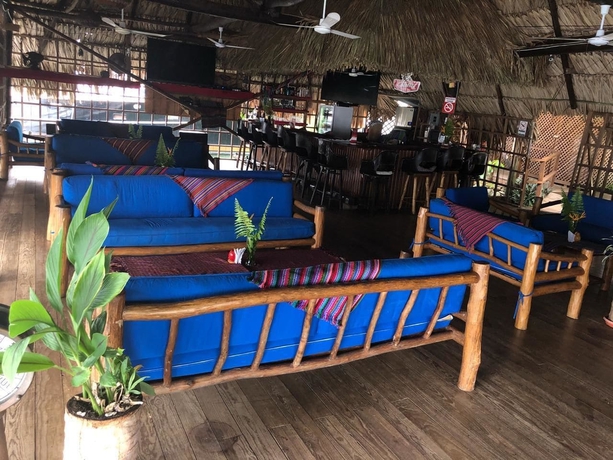 Imagen de los interiores del Hotel Catamaran, ALDEA RIO DULCE. Foto 16
