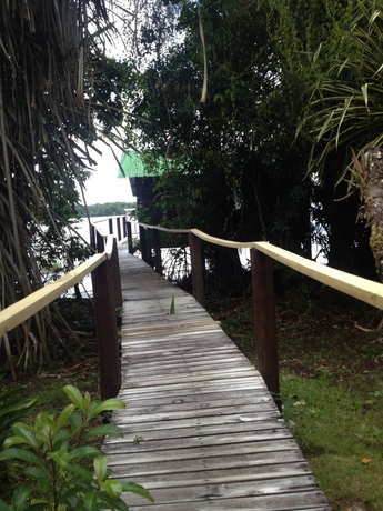 Imagen de los exteriores del Hotel Catamaran, ALDEA RIO DULCE. Foto 15