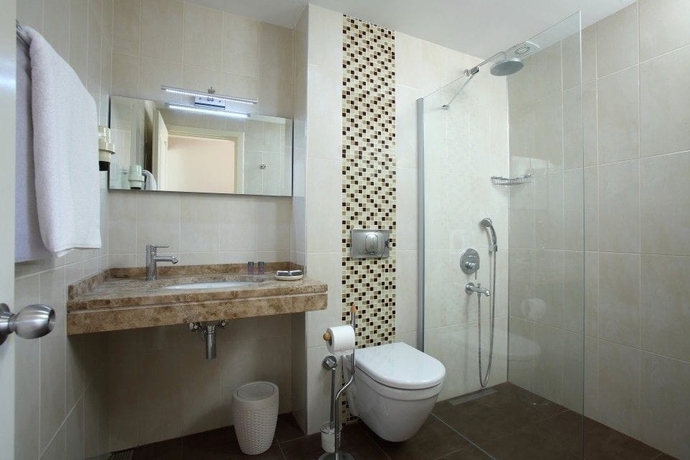 Imagen de la habitación del Hotel Catamaran, Bodrum. Foto 15