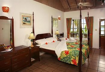 Imagen de la habitación del Hotel Catamaran Marina. Foto 5