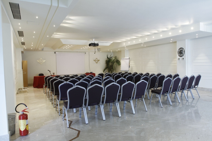 Imagen de los interiores del Hotel Catania International Airport. Foto 15