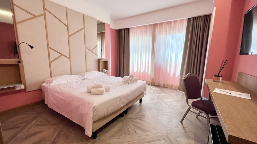 Imagen de la habitación del Hotel Catania Sea Palace. Foto 12